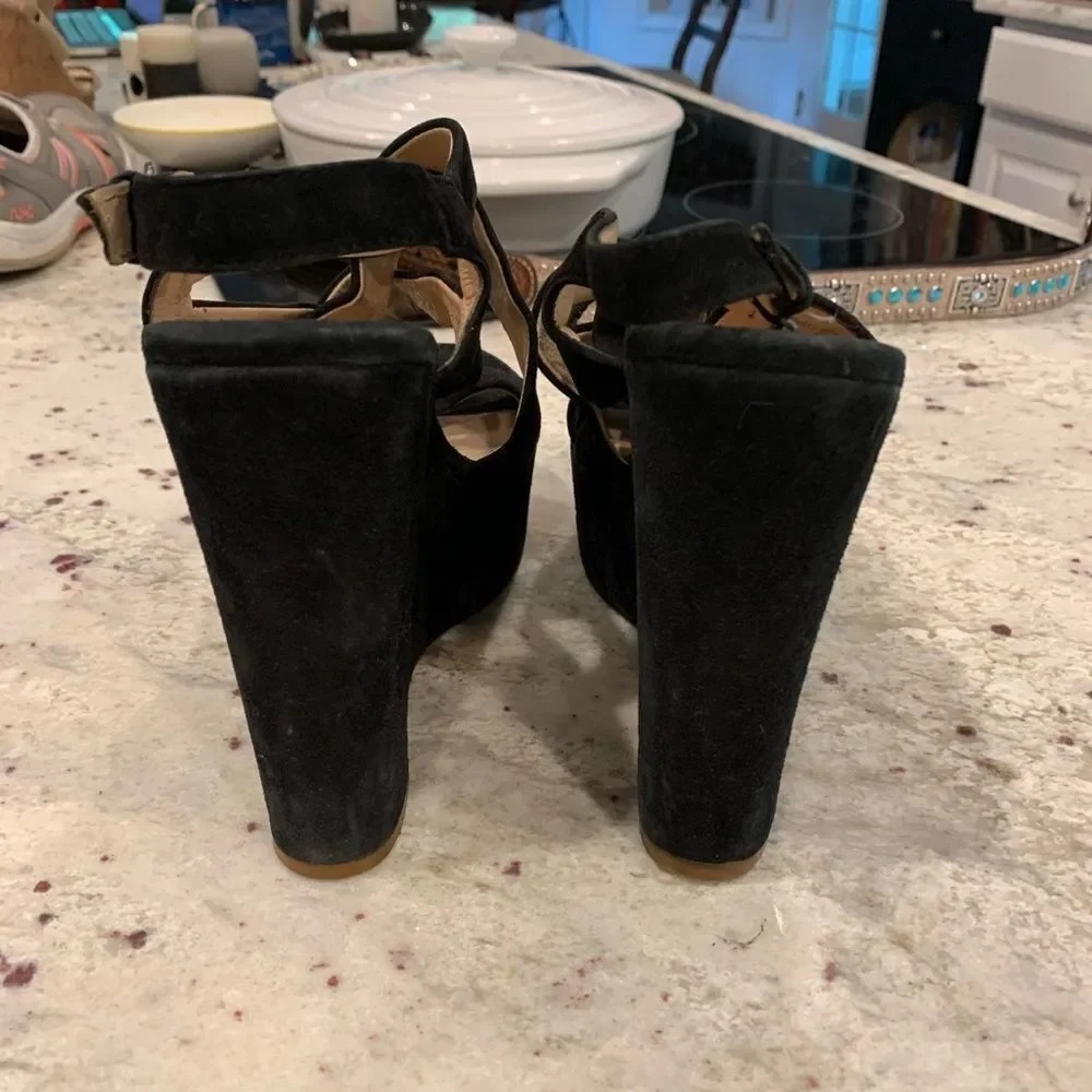 Dolce Vita Black Velvet Cross Over Wedge sz 8